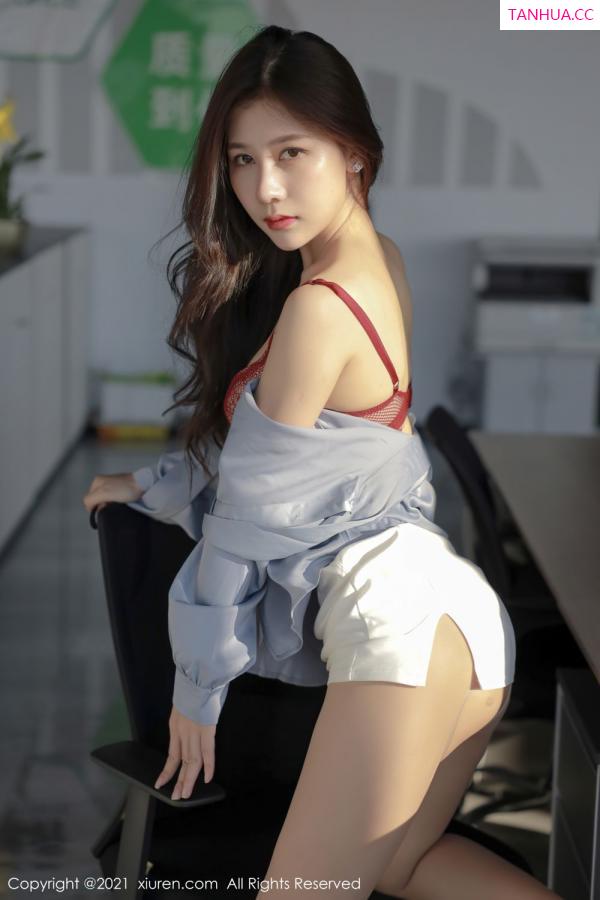 尹甜甜  [XiuRen]高清写真图 2021.09.26 No.3994 尹甜甜第61张图片